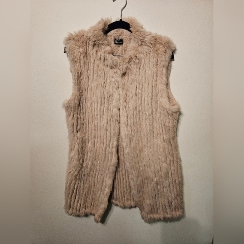 Love Token Blush/ Nude Faux Fur Vest